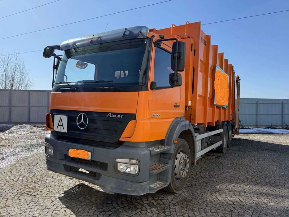 Сміттєвоз (Мусоровоз) Mercedes Benz