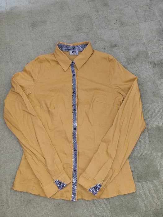 Bluzka w kolorze musztardowym w rozmiarze 38'
