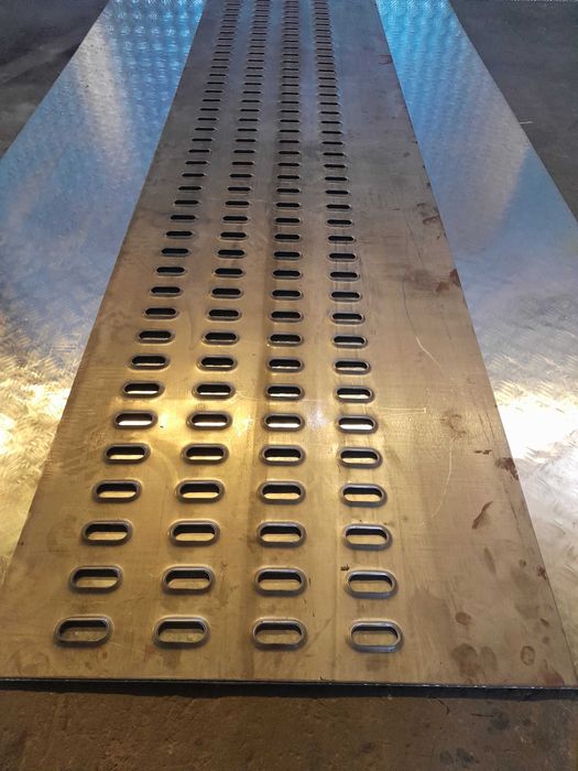 Blacha Lohr stalowa ocynk 5 Otworowa 625mm grobość 4mm Producent