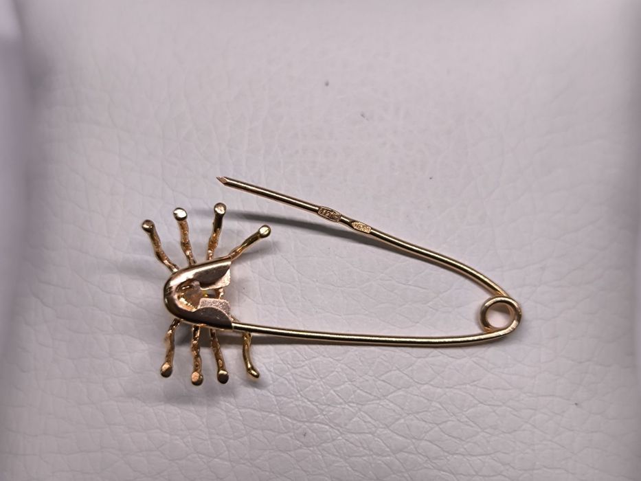 Булавка золотая Паук