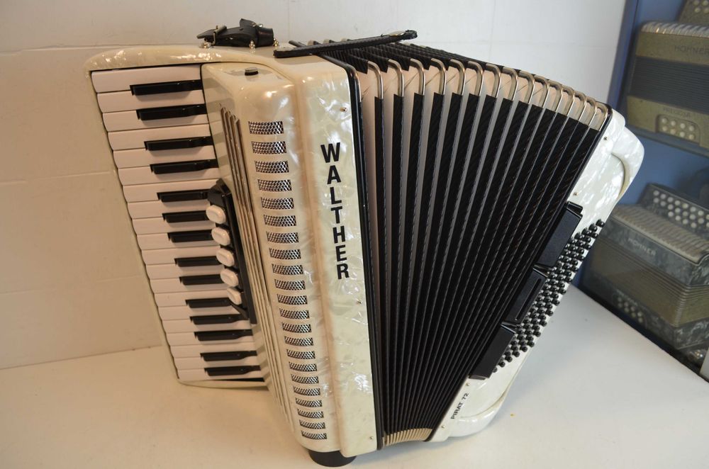 Acordeao Walter 3 Voz. N, 403