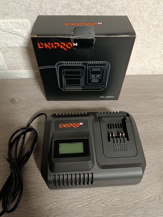 Зарядний пристрій