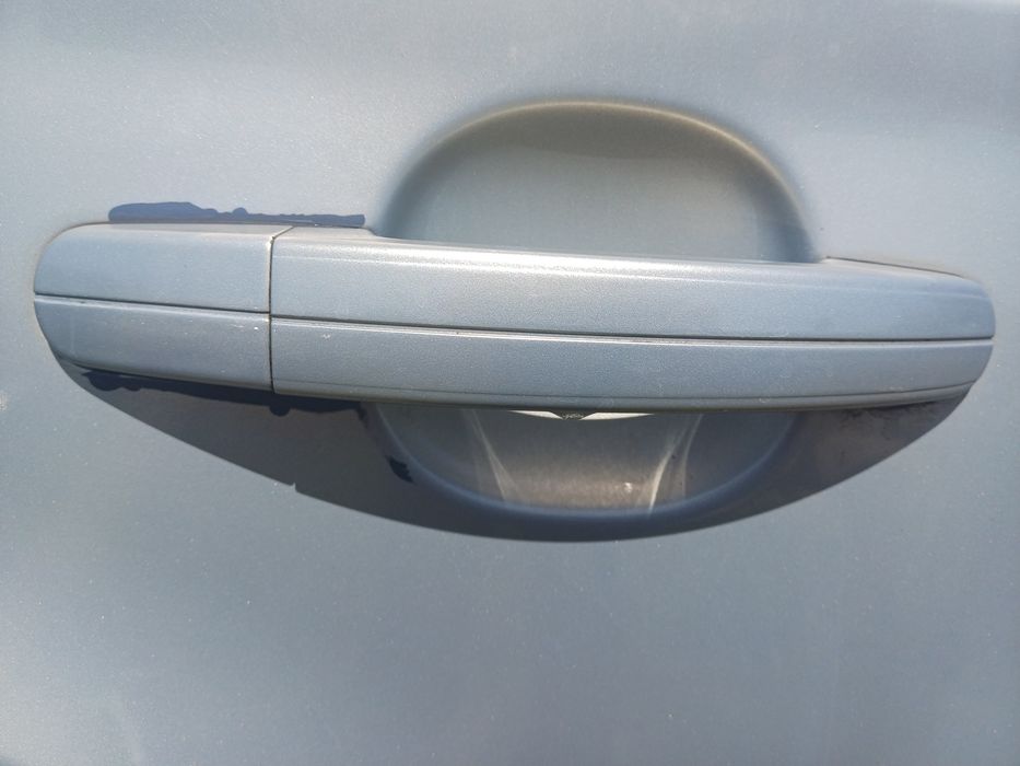 Drzwi prawy przód i tył Ford Kuga Mk 1 kolor P8