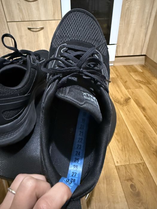 Skechers чоловічі 43 розмір