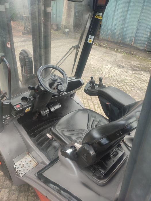 Empilhador _LINDE_H30-Diesel_VW