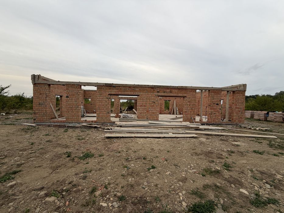 Будинок Duplex 94м2 + піднавіс для авто