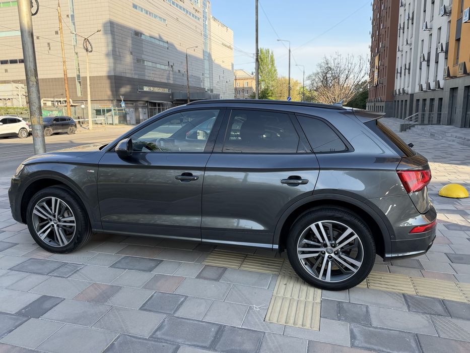 Продам Audi Q5 3.0tdi 286к/с