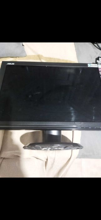 Monitor LCD para cpu Amora • OLX Portugal
