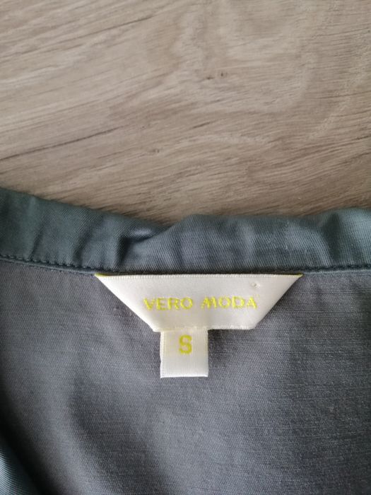 Жилет Vero Moda р-р xs-s