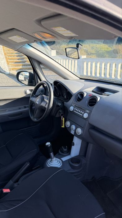 Mitsubishi colto completo bom de mecanica e pintura