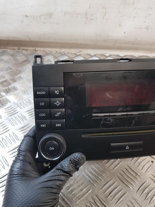 Radio Mf2550 A1698700289 Mercedes W169 04R- Europa