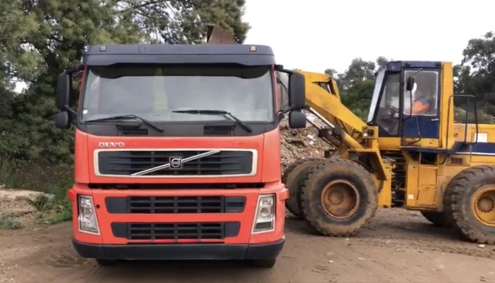 Escavacoes / Aterros / Desaterros / Demolicoes