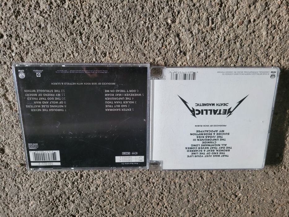 2 cds da banda Metallica