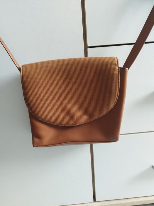 Skórzana torebka März listonoszka