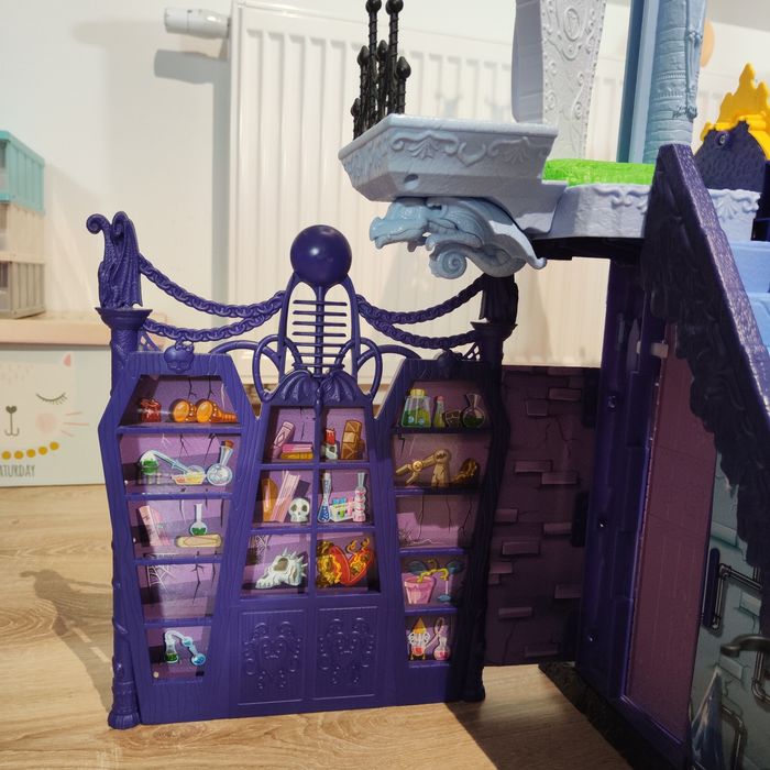 Zamek Monster high
400
 zł