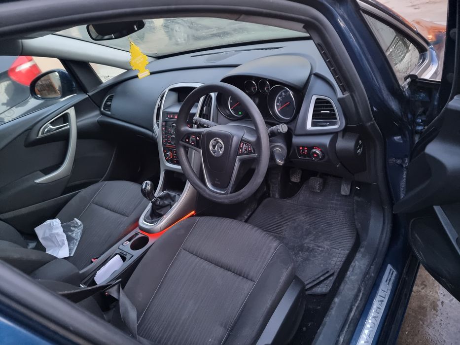 Opel Astra J Телевізор Капот Крило Фари Дзеркало Опель Астра Джей Скло