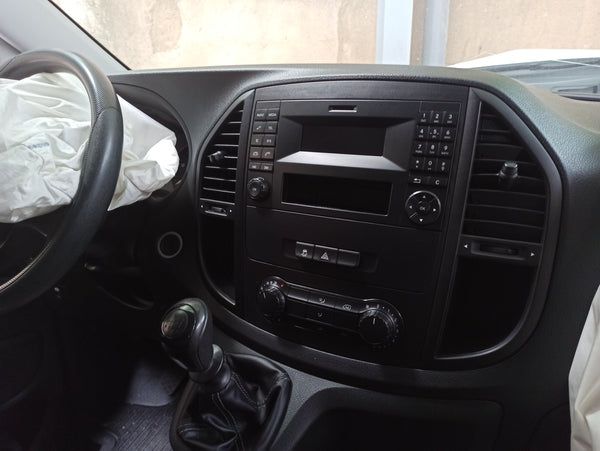 Mercedes-Benz Vito 114 6 lugares