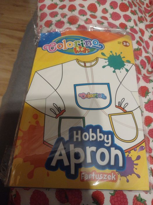 Nowy fartuszek do malowania 3-6 lat