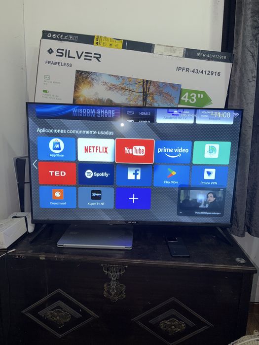 Vende-se televisão
