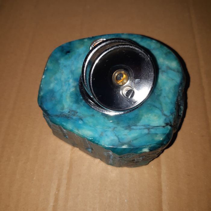 Зажигалка газовая