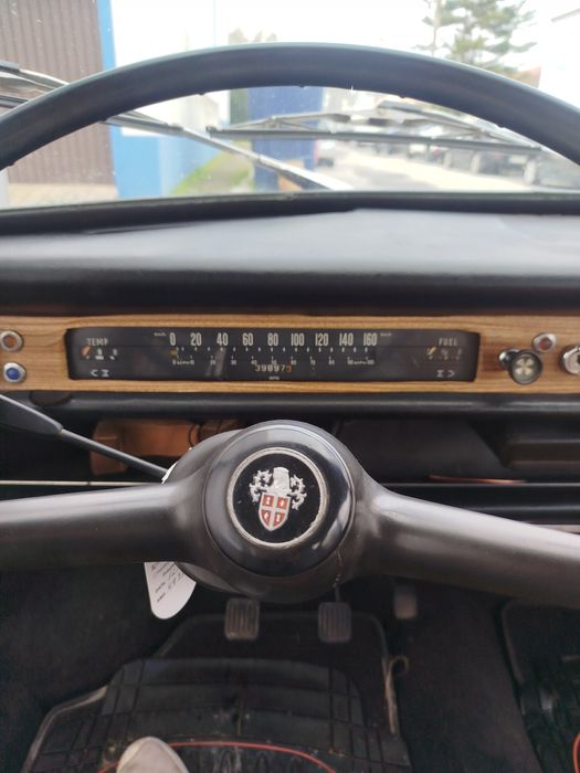 Morris 1300 Saloon