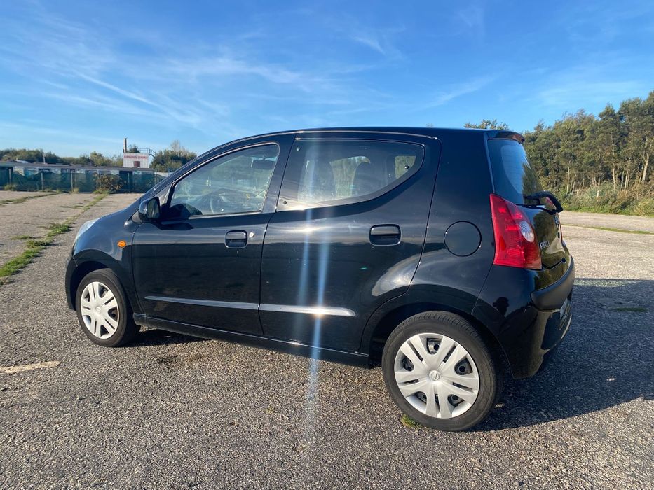 Nissan Pixo  2010