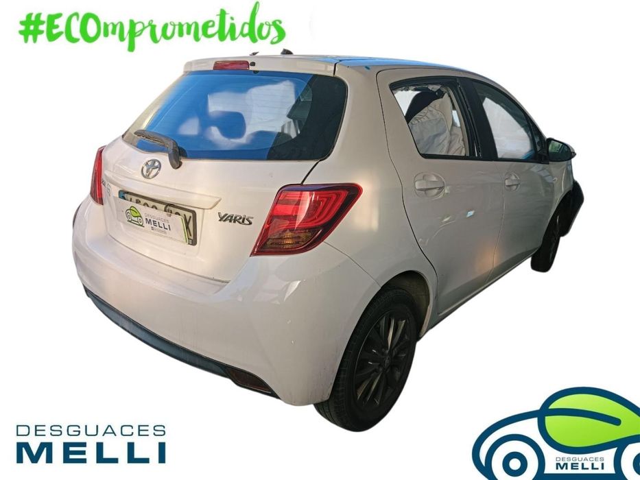 Farolim Traseiro Esquerdo Toyota Yaris