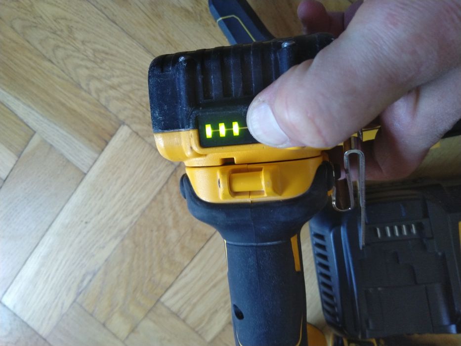 Wiertarka wkrętarka do płyt GK Regipsów 18V DEWALT DCF620P2K 5Ah