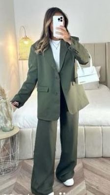 Fato completo tamanho único