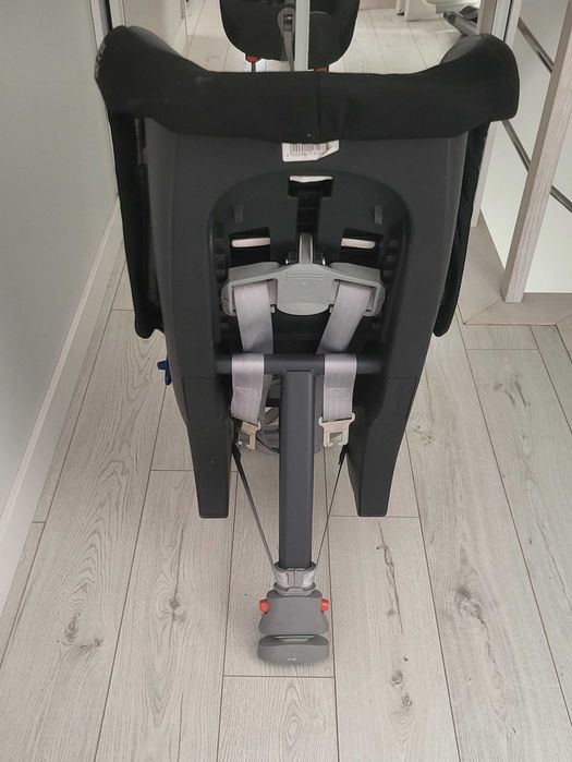 Fotelik samochodowy Britax Romer Max-Way Plus Black Series 9-25kg
