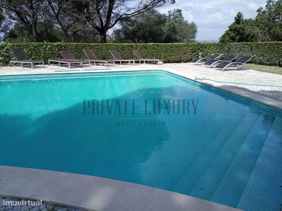 Moradia T7 com vista mar e piscina na Serra da Arrábida