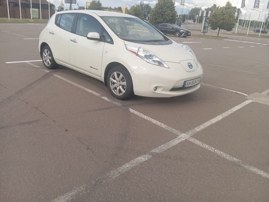 Nissan leaf 2012