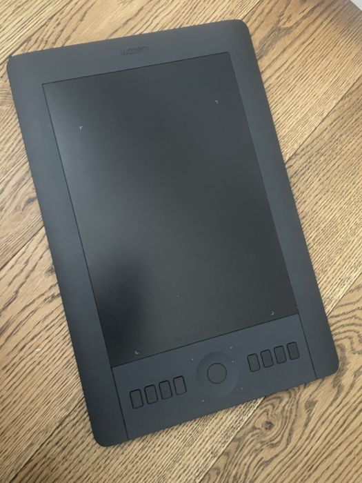 Tablet graficzny Wacom Intuos Pro medium PTH651