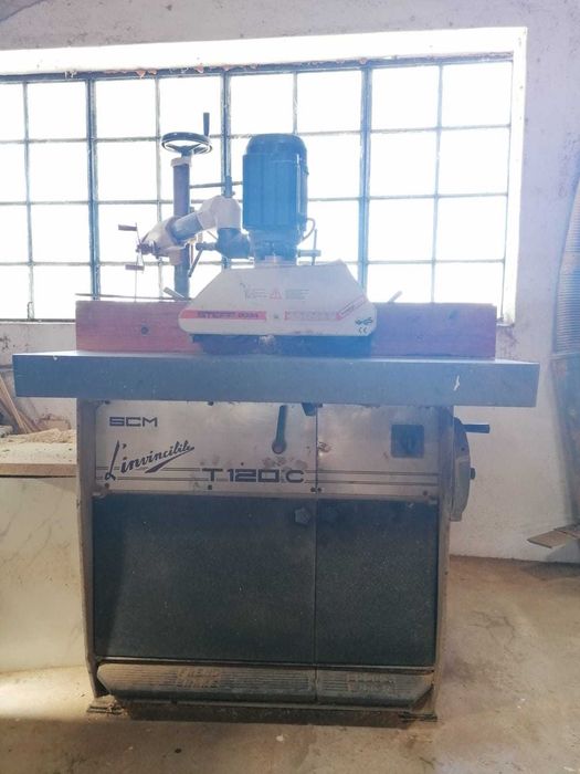 Tupia com alimentador