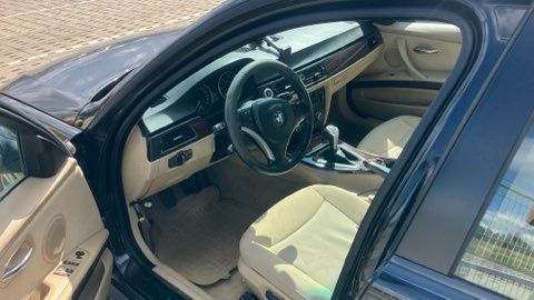 Uszkodzone BMW 320D, 2007