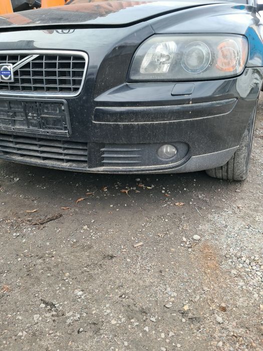 Zderzak przód volvo s40