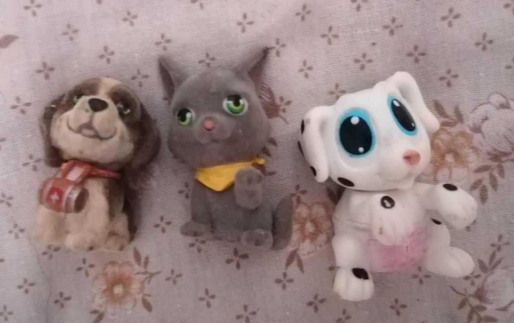 Lote de 23 Bonecos/Figuras/Brinquedos!