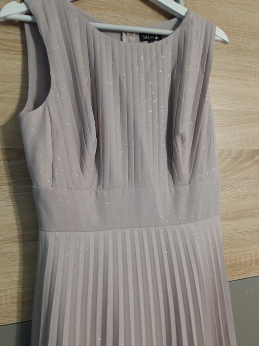 Długa sukienka na wesele