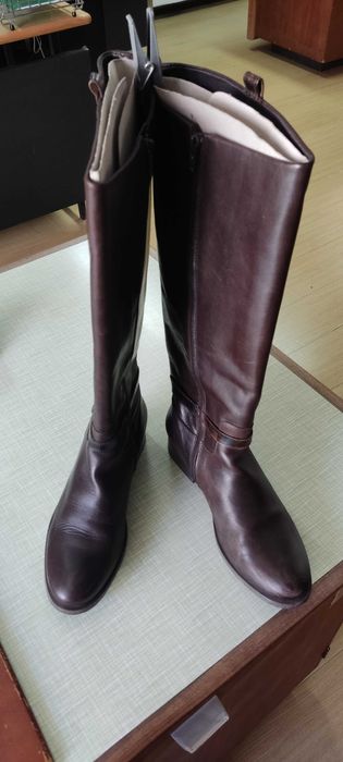 3 Pares de botas senhora cano alto nº39