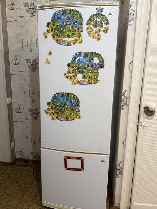 Продам холодильник
