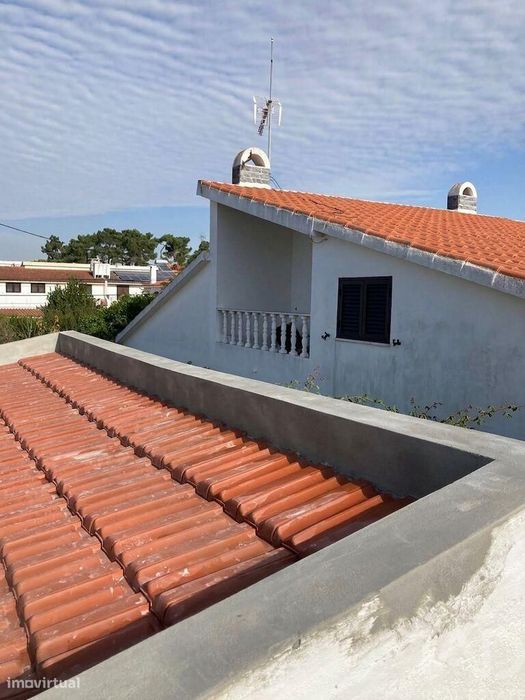 Casa / Villa T1 em Charneca de Caparica e Sobreda
