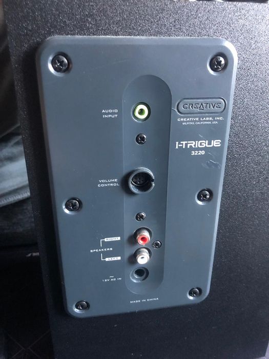 2.1 Computer Speaker System428961381462855682