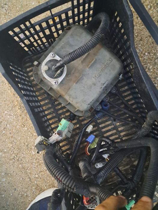 Kawasaki ultra 150/stx r 1200 parte eletrica toda