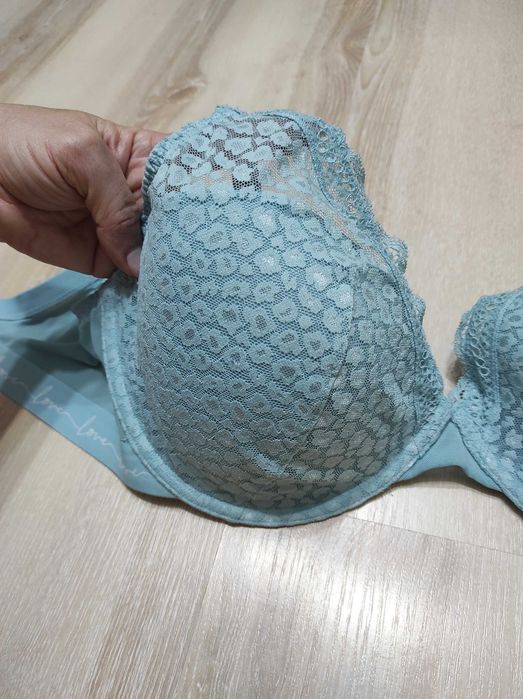 Зручний м'який бюстгальтер із мереживом, ліф із литими чашками 80F (D)