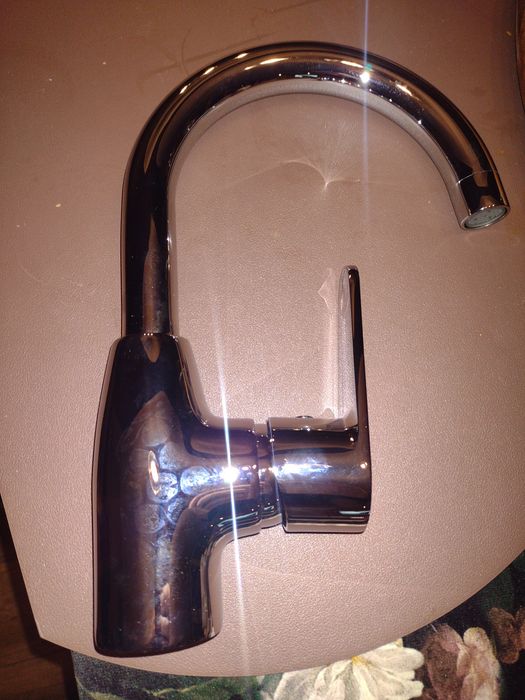 Bateria umywalkowa wysoka wylewka.ferro