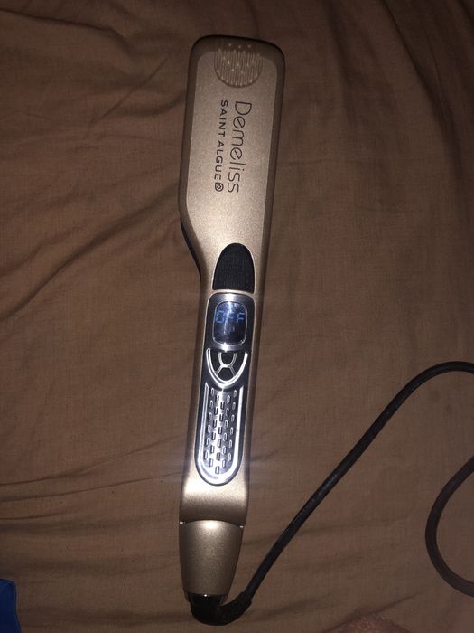 Alisador a vapor Demeliss