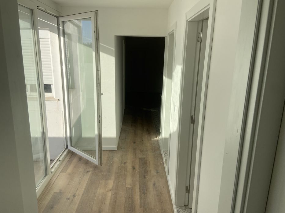 Moradia t1  +1 toda temodelada coimbra