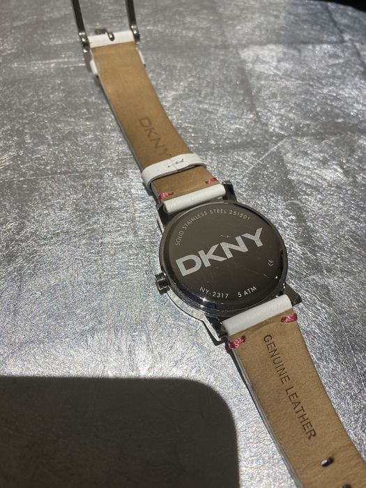 Relógio Donna Karan NOVO