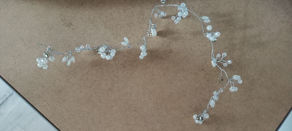 Ozdoba we włosy ślubna