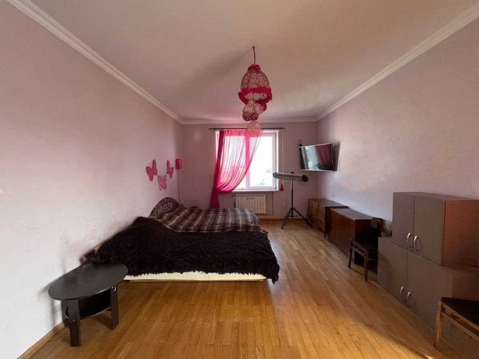 Продаж дачі 430м². 5 кімнат. 24 сотки. Камін. Басейн. Сауна. Більярд. ID:674